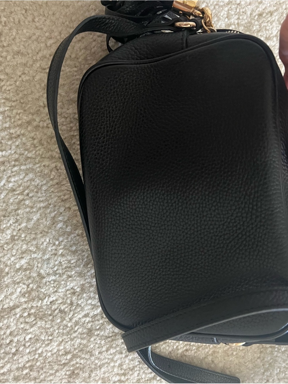 Gucci Black Pebbled Leather Crossbody with Gold Tassel - Picture 6 of 7